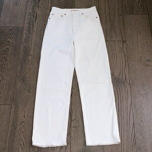 Levis Ribcage Straight Ankle White Jeans